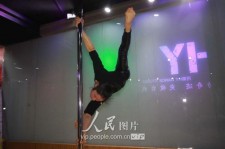 梧州钢管舞女神(女星钢管舞)