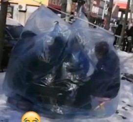 梧州东北大爷带老伴游中国(东北大爷带老伴游中国旅行)