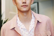 梧州中国男模(中国男模特照片)