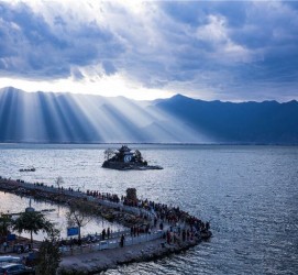 梧州洱海旅游攻略(成都到洱海旅游攻略)