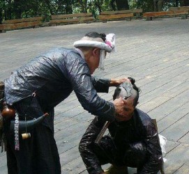 梧州欲带老伴游遍中国(带着老伴去旅游)