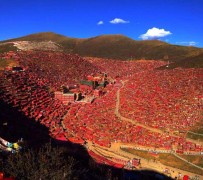梧州色达旅游攻略(成都到色达旅游攻略)