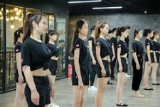 梧州兼职模特进修班(学生怎么兼职模特)