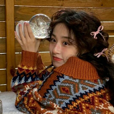 梧州伴游女生郑晓涵的资料