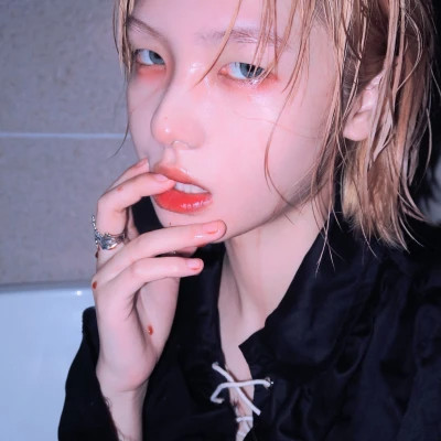 梧州伴游女生樱花漫舞的资料