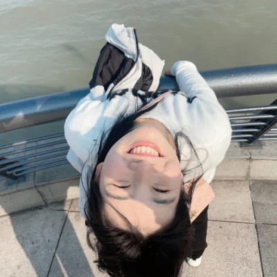 梧州伴游女生李琳洁的资料